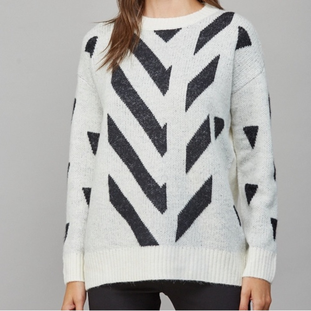 Vici Black and White Chevron Patterned Oversized Sweater women’s size M